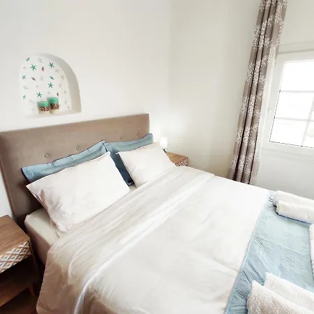 ヴィラ Avalon Cosy Apartments, Minimal With Shared Swimming Pool