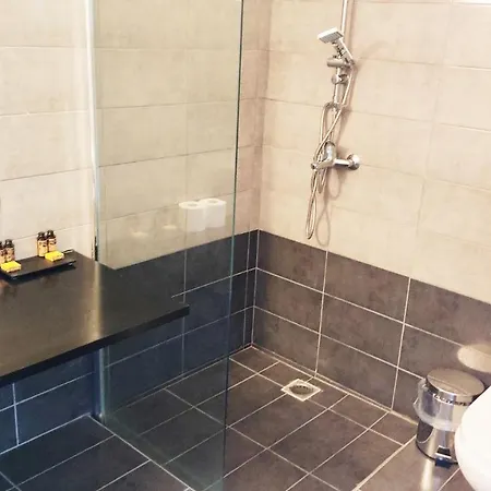 Avalon Cosy Apartments, Minimal With Shared Swimming Pool * Аграри