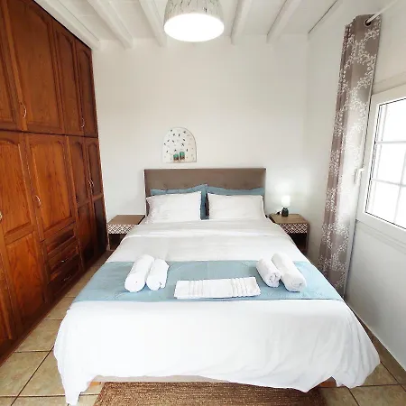 Avalon Cosy Apartments, Minimal With Shared Swimming Pool Аграри