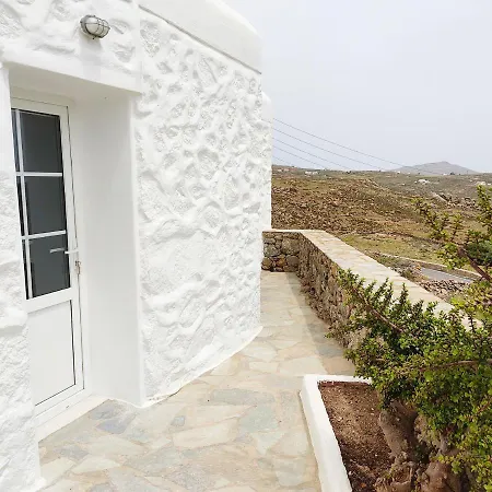 Avalon Cosy Apartments, Minimal With Shared Swimming Pool Вилла