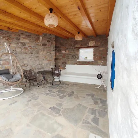 Avalon Cosy Apartments, Minimal With Shared Swimming Pool * Аграри